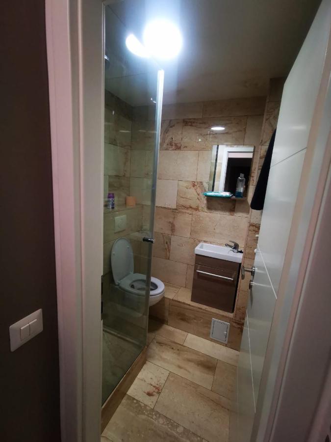 Luxury Apartment. 10 Minutes Taxi Ride To Center Timisoara Exterior photo