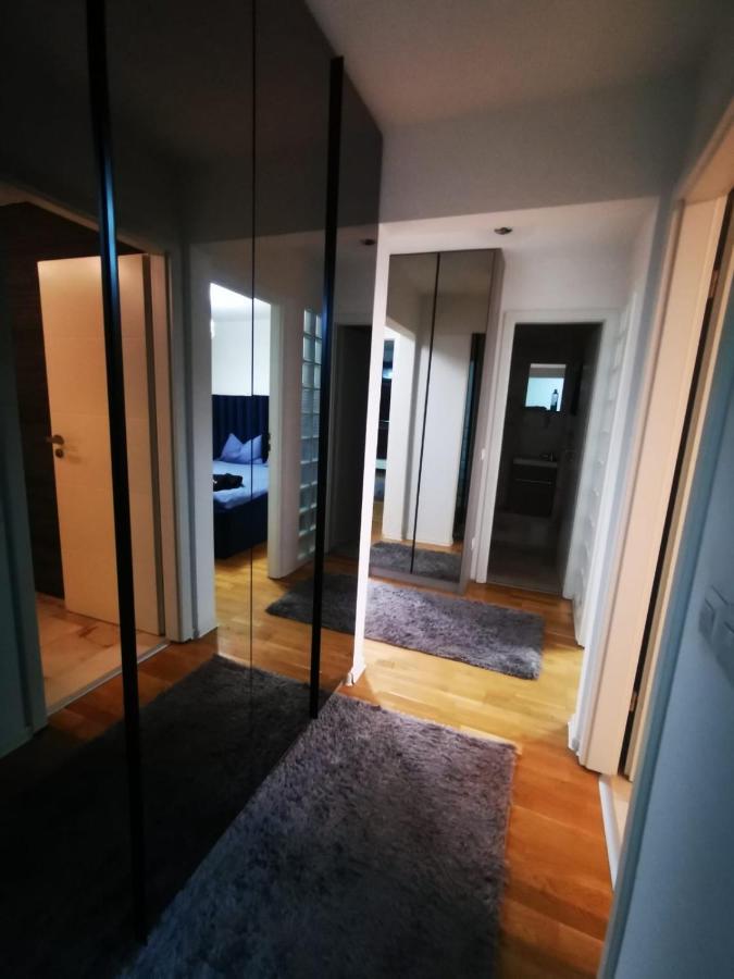 Luxury Apartment. 10 Minutes Taxi Ride To Center Timisoara Exterior photo